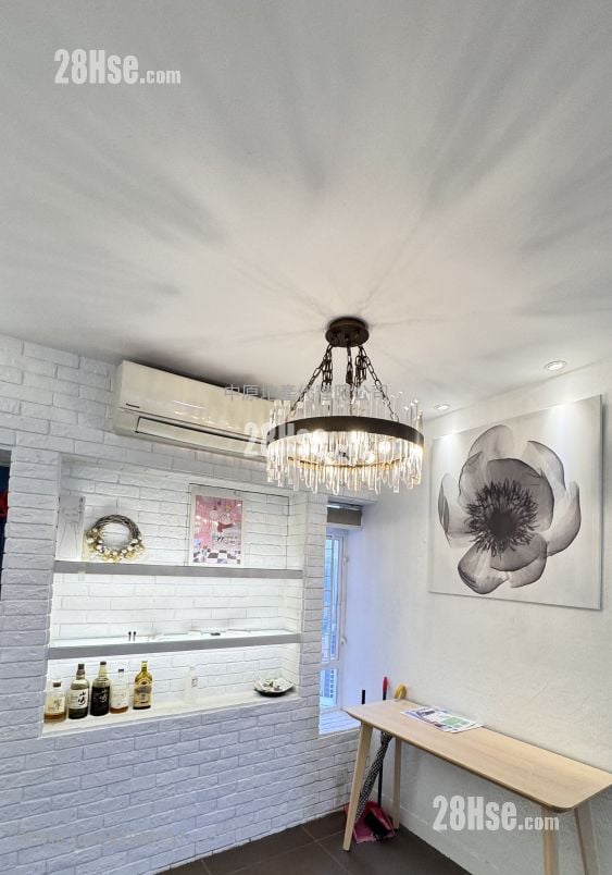 Sunshine City Sell 3 Bedrooms , 2 Bathrooms 932 ft²