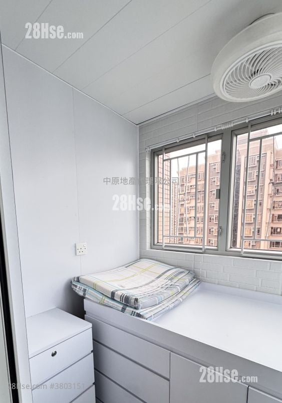 Sunshine City Sell 3 Bedrooms , 2 Bathrooms 932 ft²