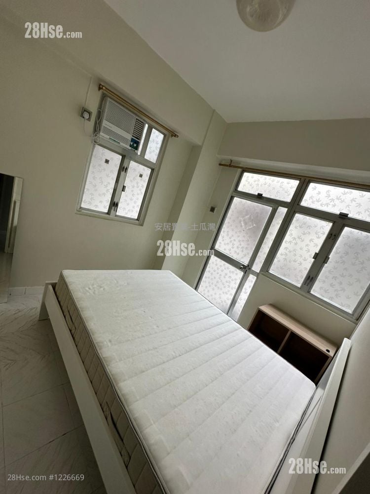 Honour Building Sell 2 Bedrooms , 1 Bathroom 368 ft²