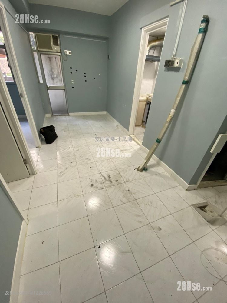 Honour Building Sell 2 Bedrooms , 1 Bathroom 368 ft²