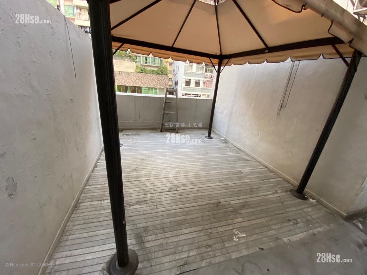 Honour Building Sell 2 Bedrooms , 1 Bathroom 368 ft²