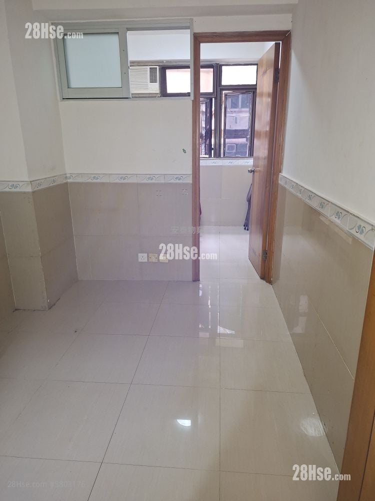 唐楼 租盘 1 房 , 1 浴室 160 平方尺