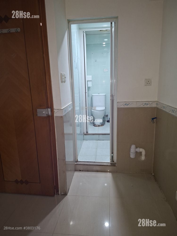 唐楼 租盘 1 房 , 1 浴室 160 平方尺