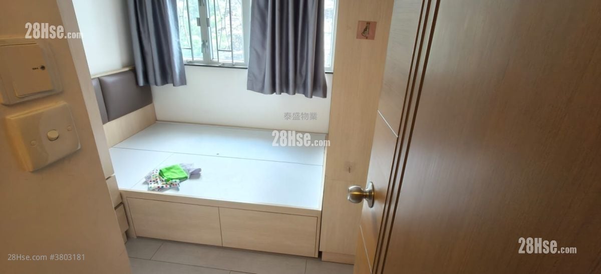 Sun Lee Building Rental 2 Bedrooms , 1 Bathroom 280 ft²