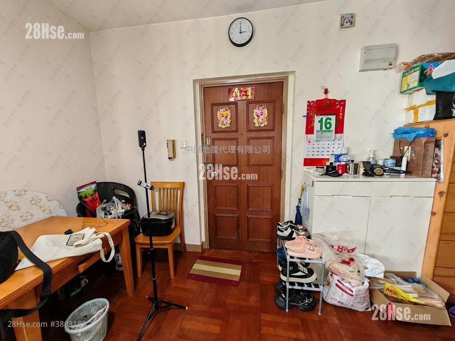 Tsuen King Garden Sell 2 Bedrooms 362 ft²