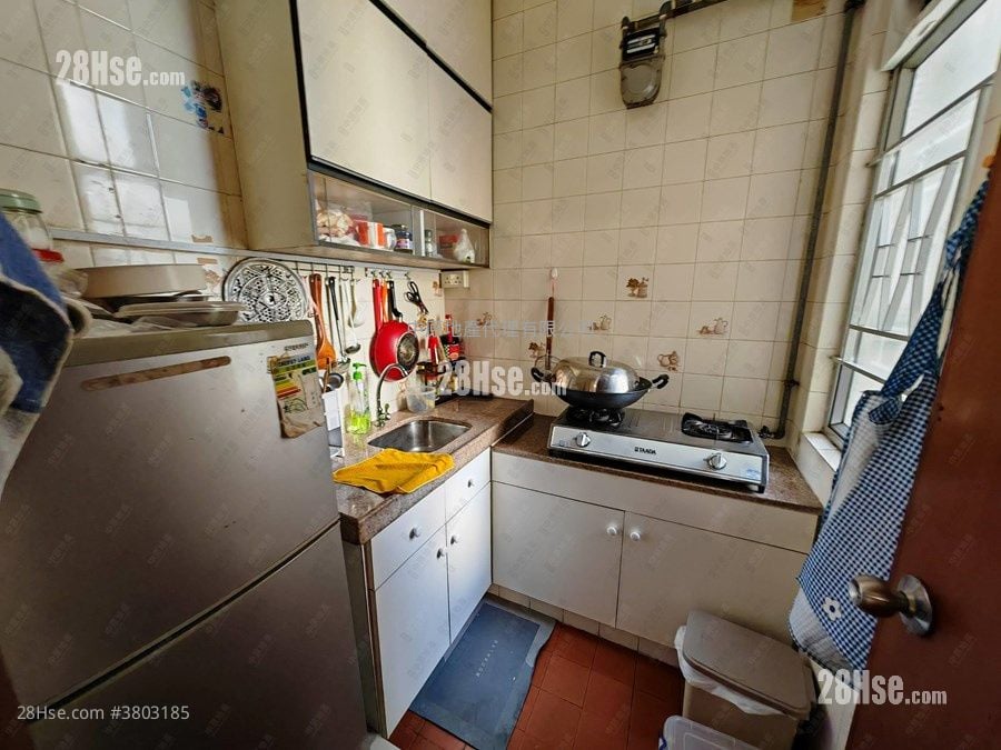 Tsuen King Garden Sell 2 Bedrooms 362 ft²