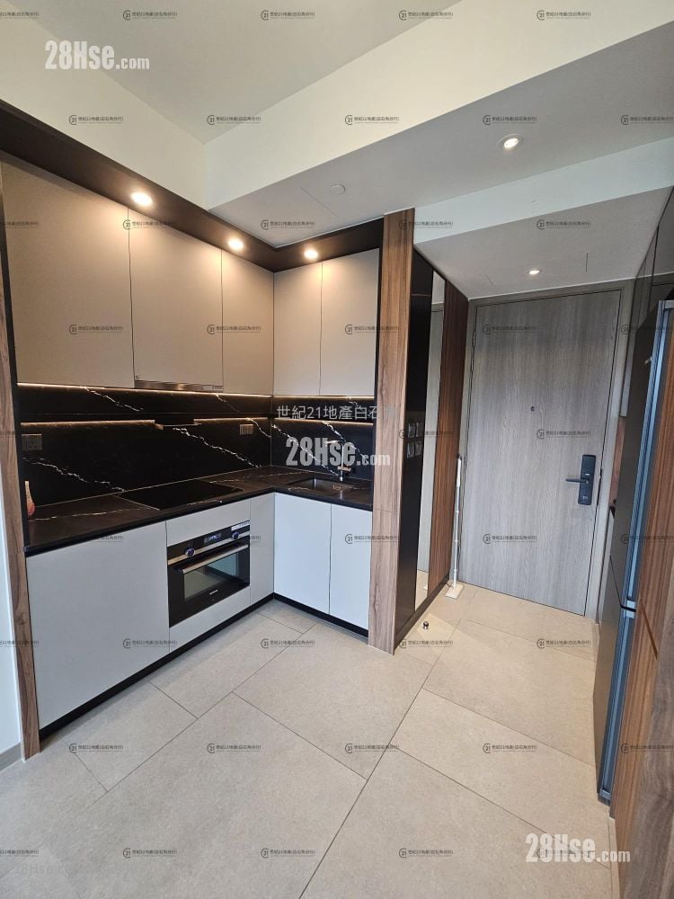 Silicon Hill Rental 2 Bedrooms , 1 Bathroom 405 ft²