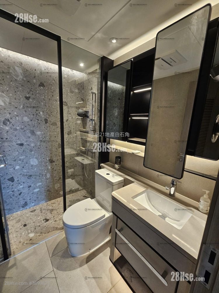 Silicon Hill Rental 2 Bedrooms , 1 Bathroom 405 ft²