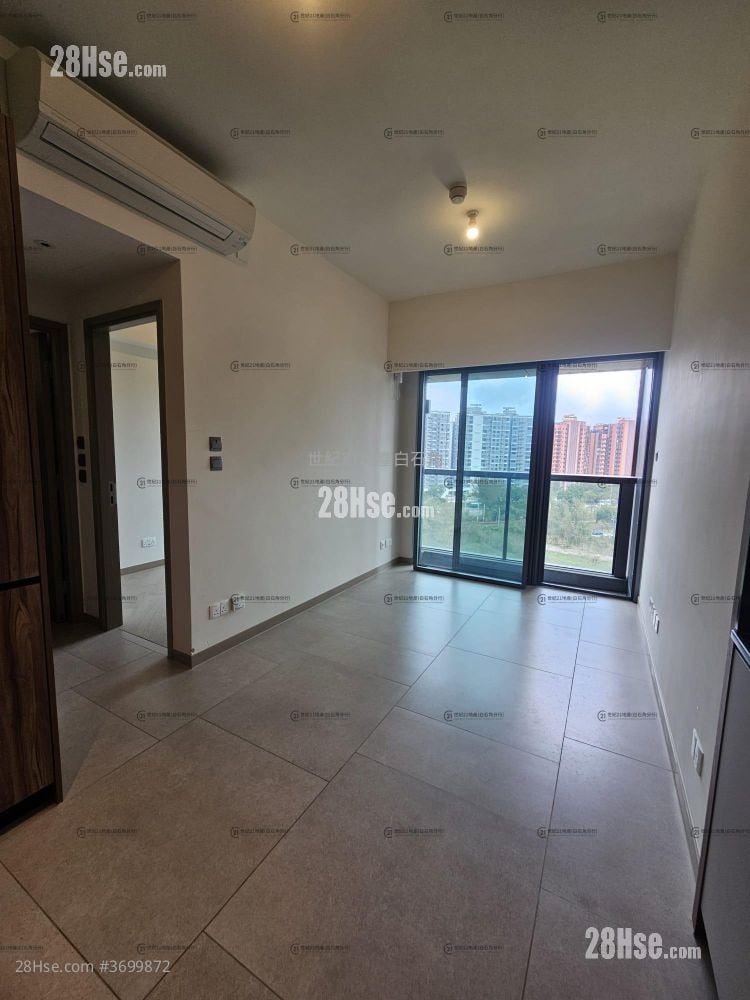 Silicon Hill Rental 2 Bedrooms , 1 Bathroom 405 ft²