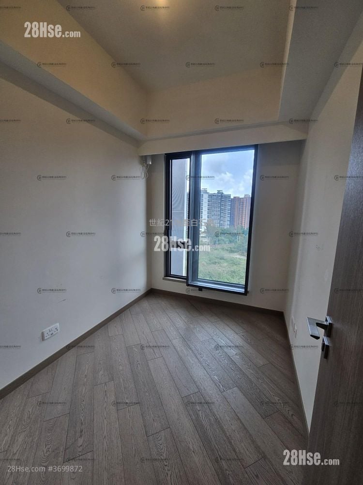 Silicon Hill Rental 2 Bedrooms , 1 Bathroom 405 ft²