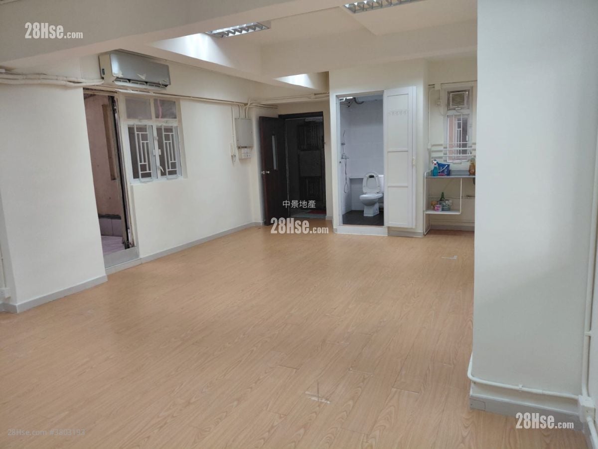 华发大厦 售盘 3 房 , 1 浴室 580 平方尺