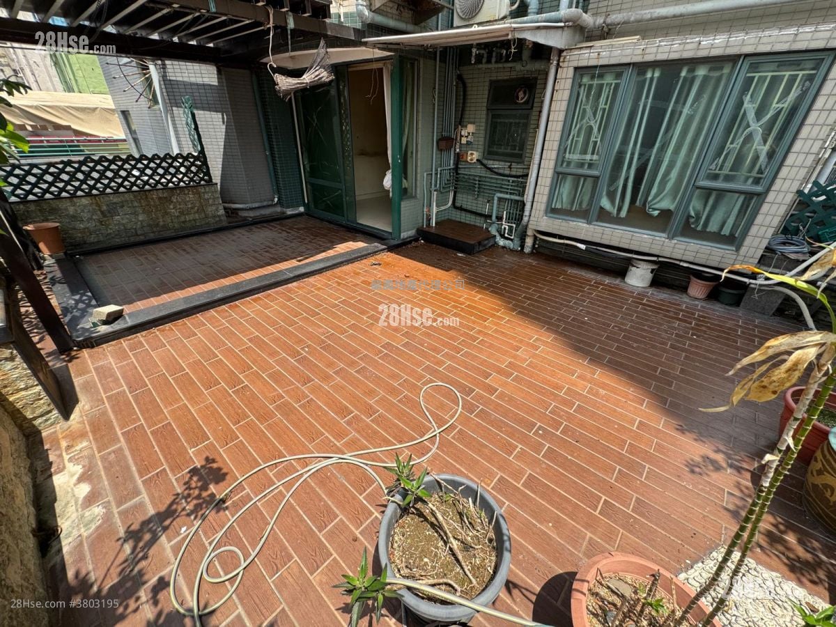 Jolly Garden Sell 3 Bedrooms , 1 Bathroom 347 ft²