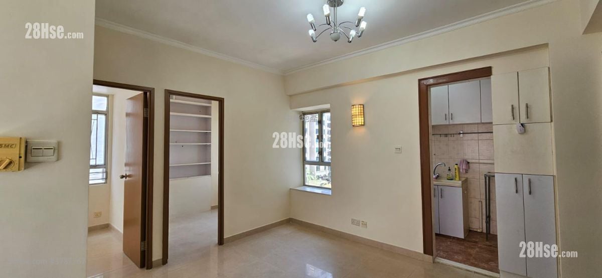 Pau Chung Building Sell 2 Bedrooms , 1 Bathroom 340 ft²