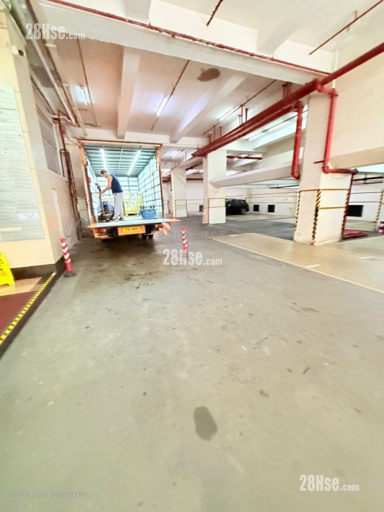 永明工业中心 租盘 1 房 1,260 平方尺