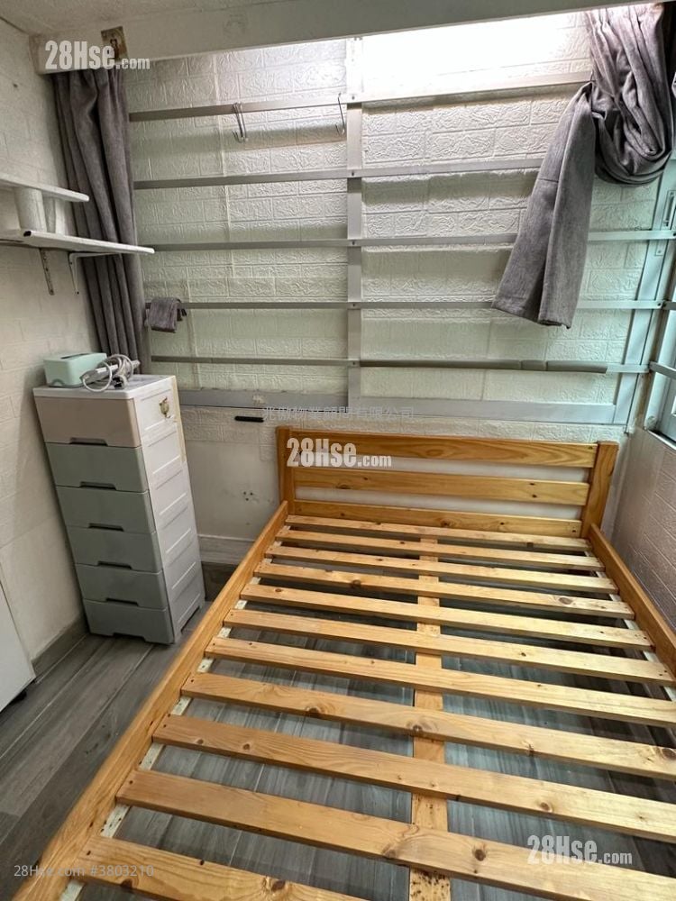 Lee Tat Building Sell 5+ Bedrooms , 5+ Bathrooms 397 ft²