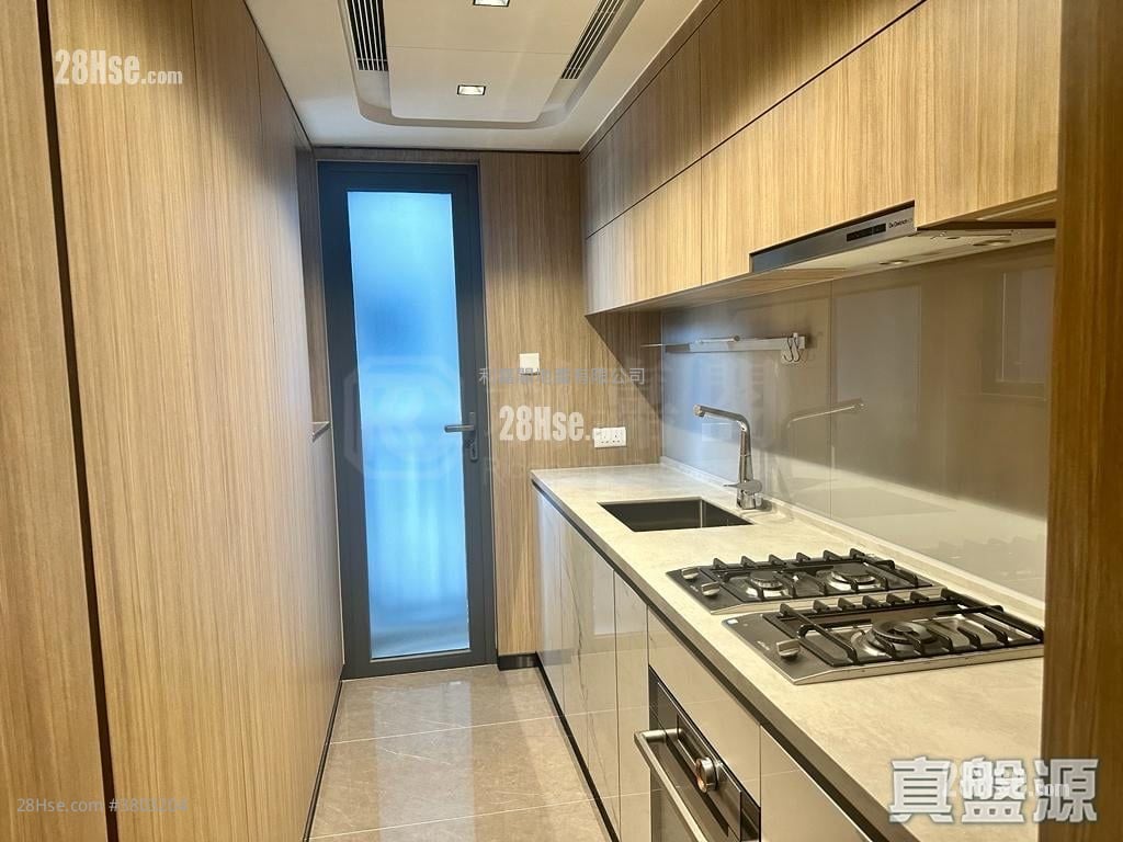 尚珒溋 售盘 2 房 585 平方尺