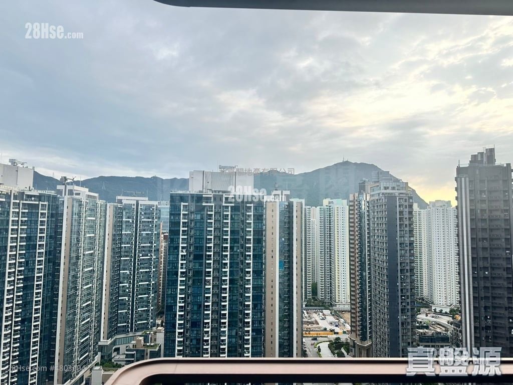 尚珒溋 售盘 2 房 585 平方尺