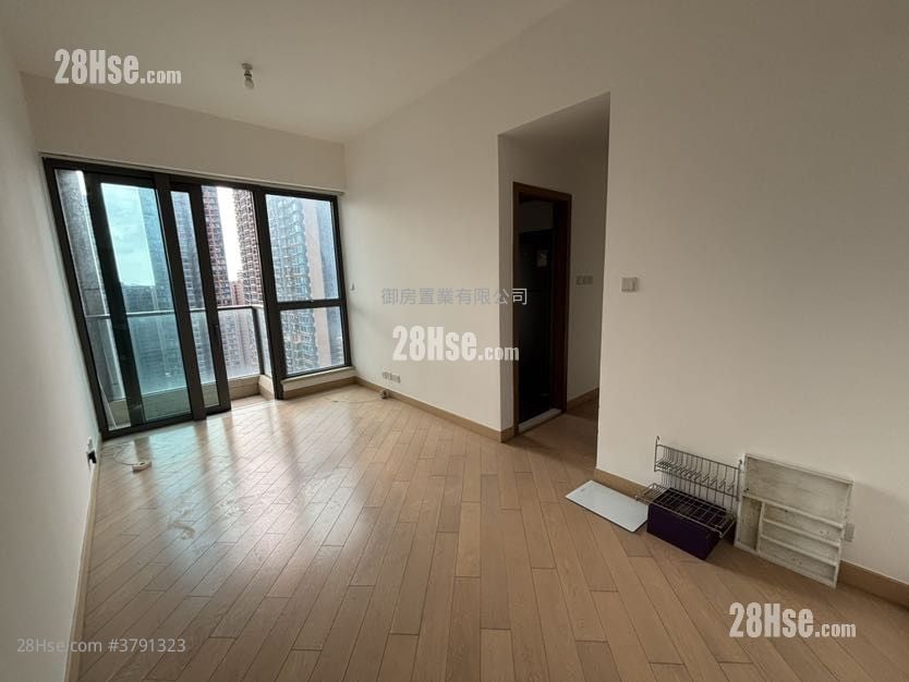 Grand Yoho Rental 592 ft²