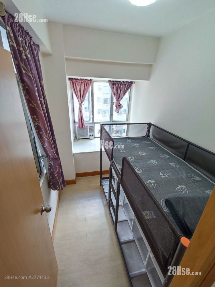 金獅花園 售盤 2 房 , 1 浴室 270 平方呎