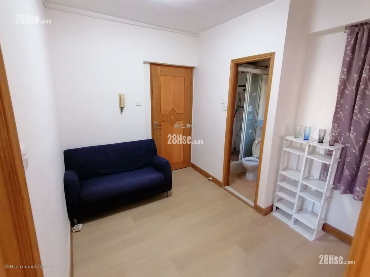 金獅花園 售盤 2 房 , 1 浴室 270 平方呎