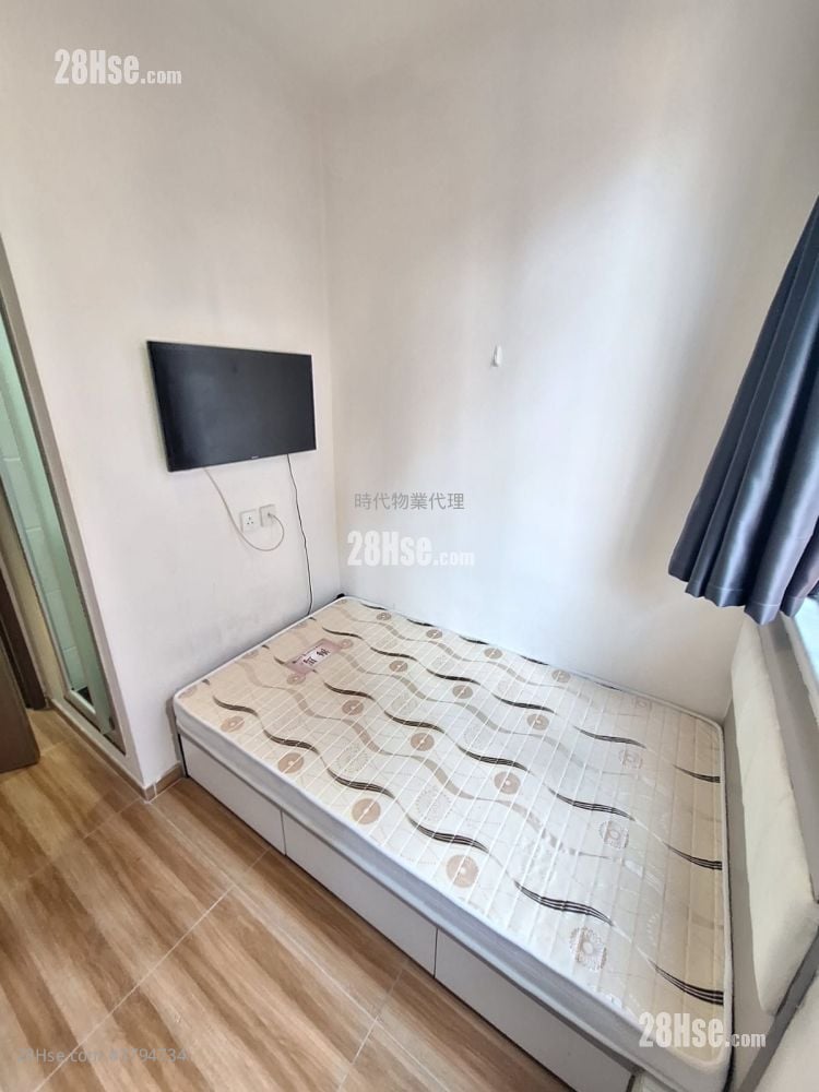 单幢楼房 租盘 开放式间隔 , 1 浴室 130 平方尺