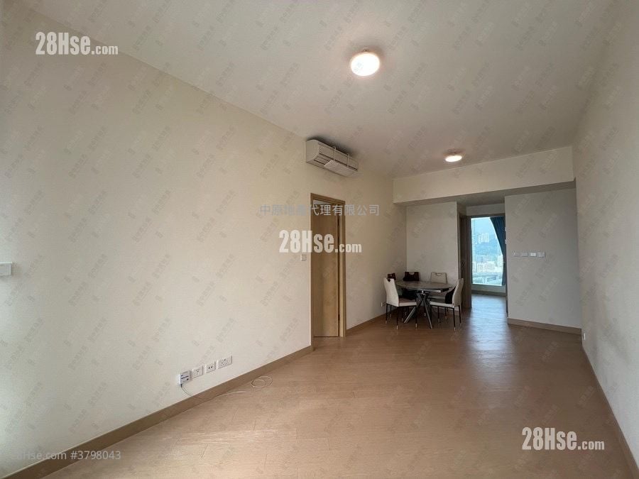 Grand Victoria Rental 835 ft²