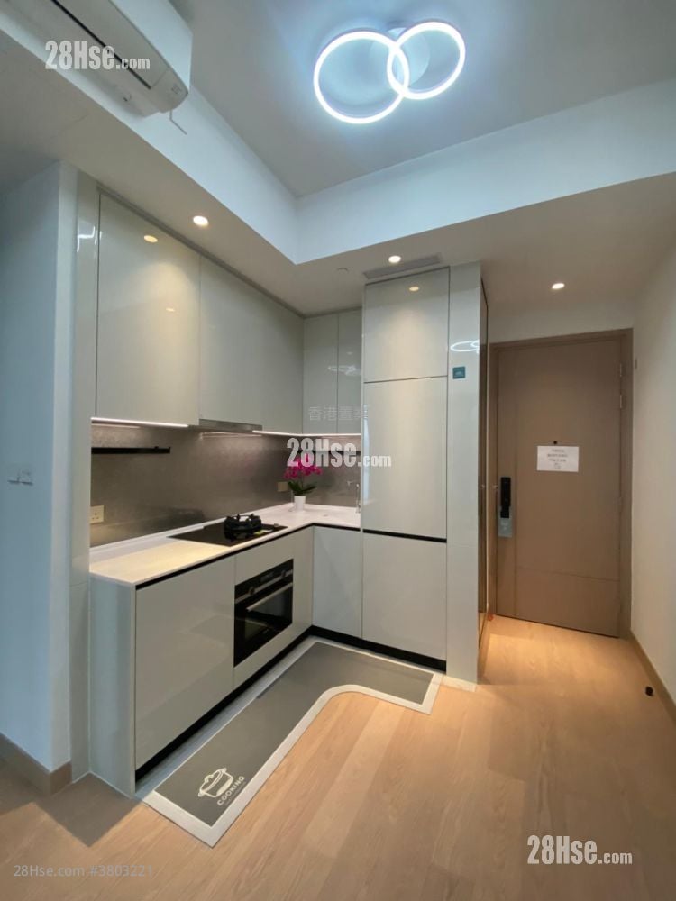 Seasons Place Rental 1 Bedroom , 1 Bathroom 437 ft²