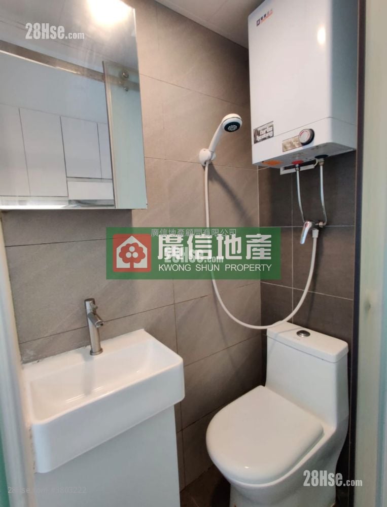 利成大厦 租盘 140 平方尺