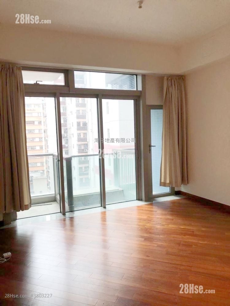 The Avenue Rental Studio , 1 Bathroom 339 ft²