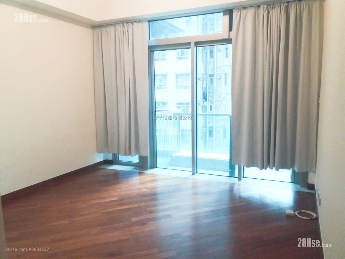 The Avenue Rental Studio , 1 Bathroom 339 ft²