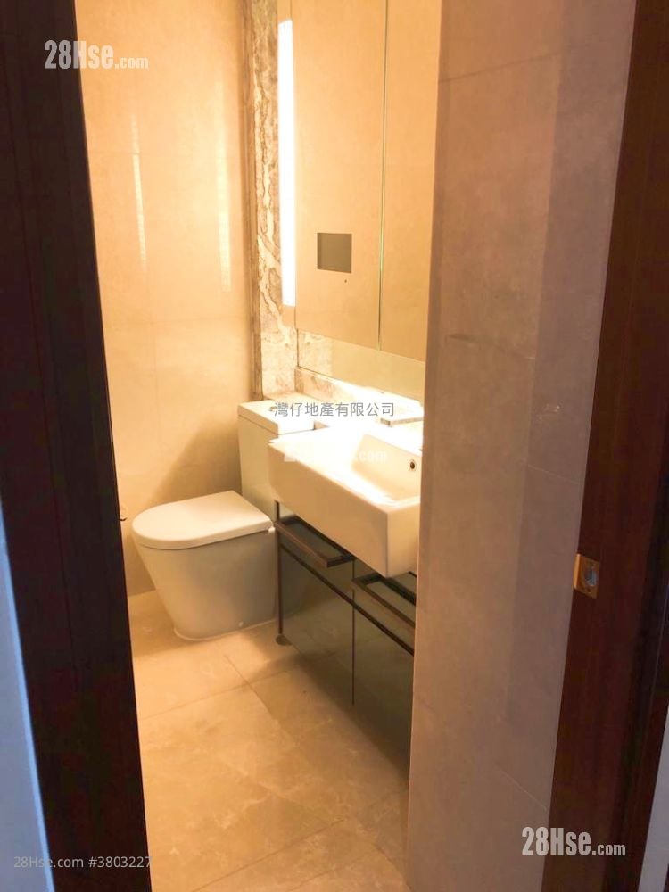 The Avenue Rental Studio , 1 Bathroom 339 ft²