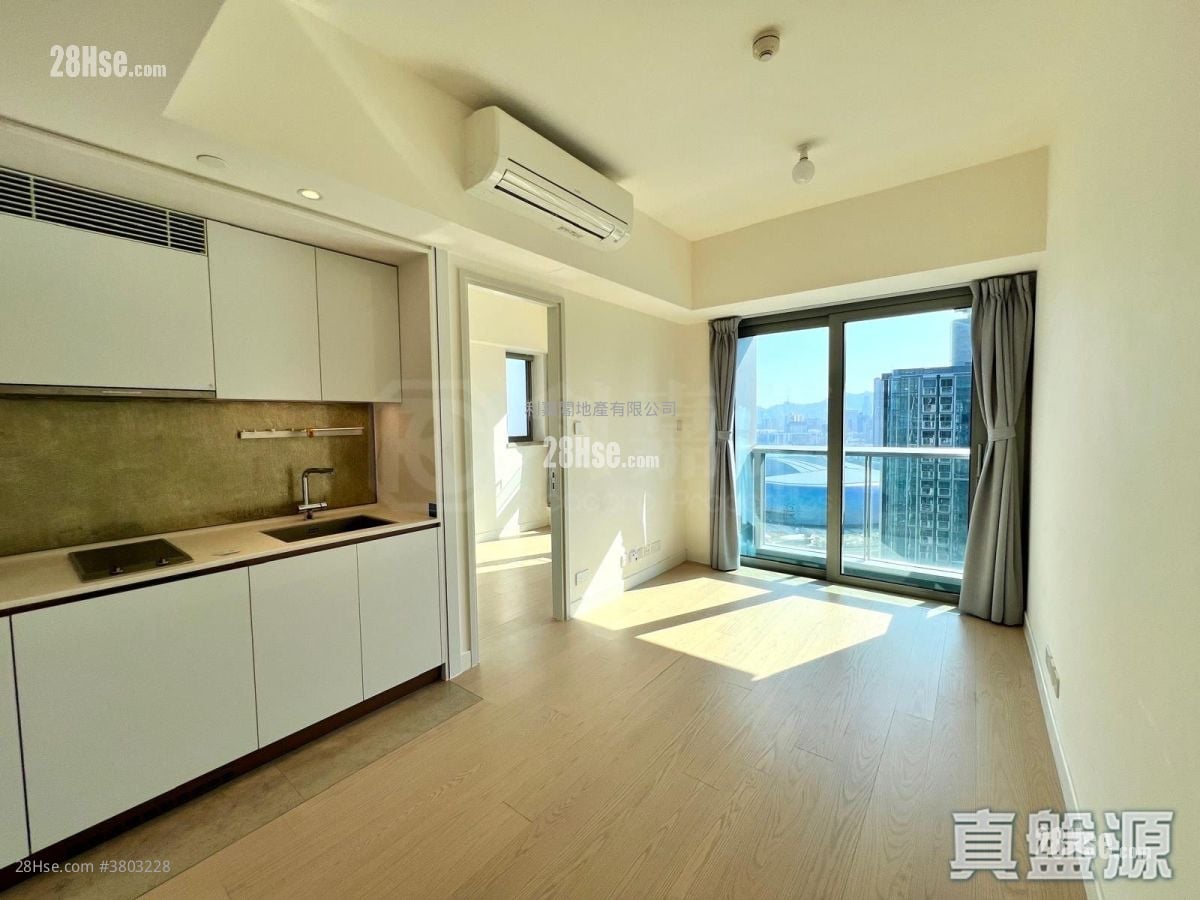 Monaco Sell 1 Bedroom 354 ft²