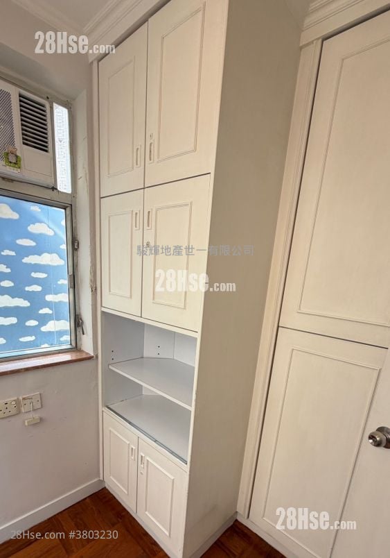 Luna Court Rental 2 Bedrooms , 1 Bathroom 447 ft²