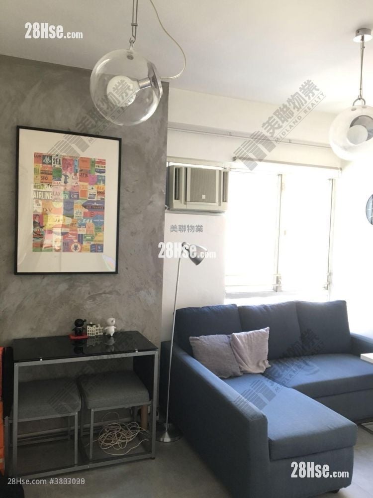 Tuen Mun Town Plaza Sell 2 Bedrooms 325 ft²