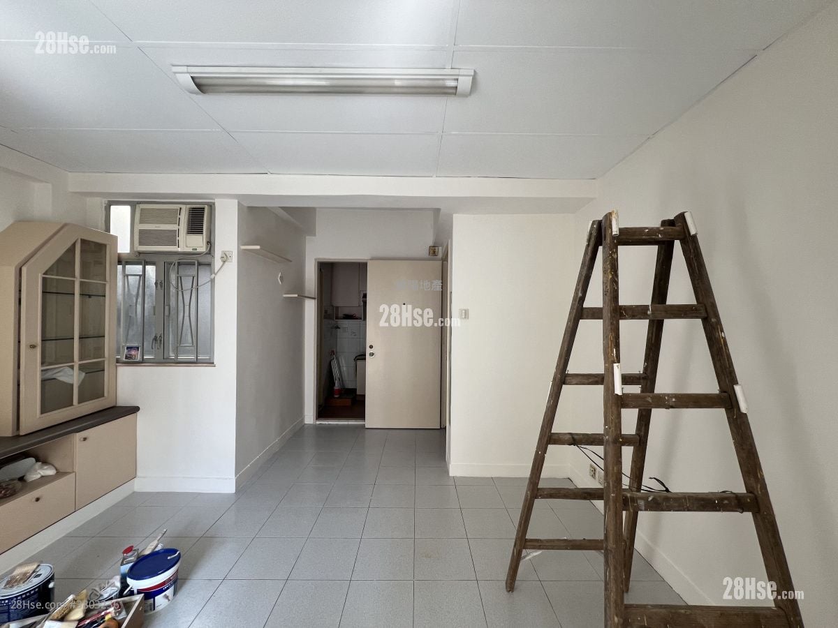 单幢楼房 租盘 2 房 , 1 浴室 310 平方尺