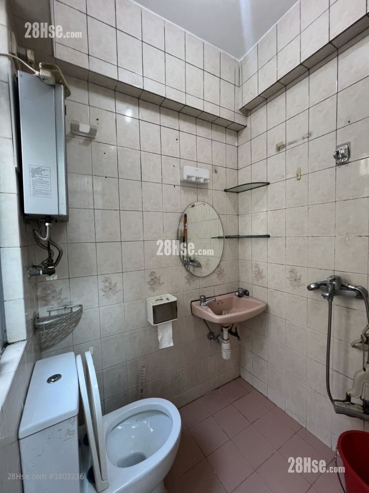 单幢楼房 租盘 2 房 , 1 浴室 310 平方尺