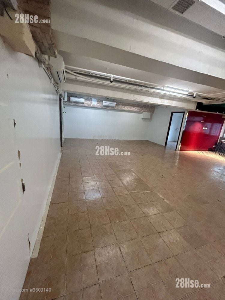 Elite Industrial Centre Rental 3 Bedrooms , 2 Toilets 1,350 ft²