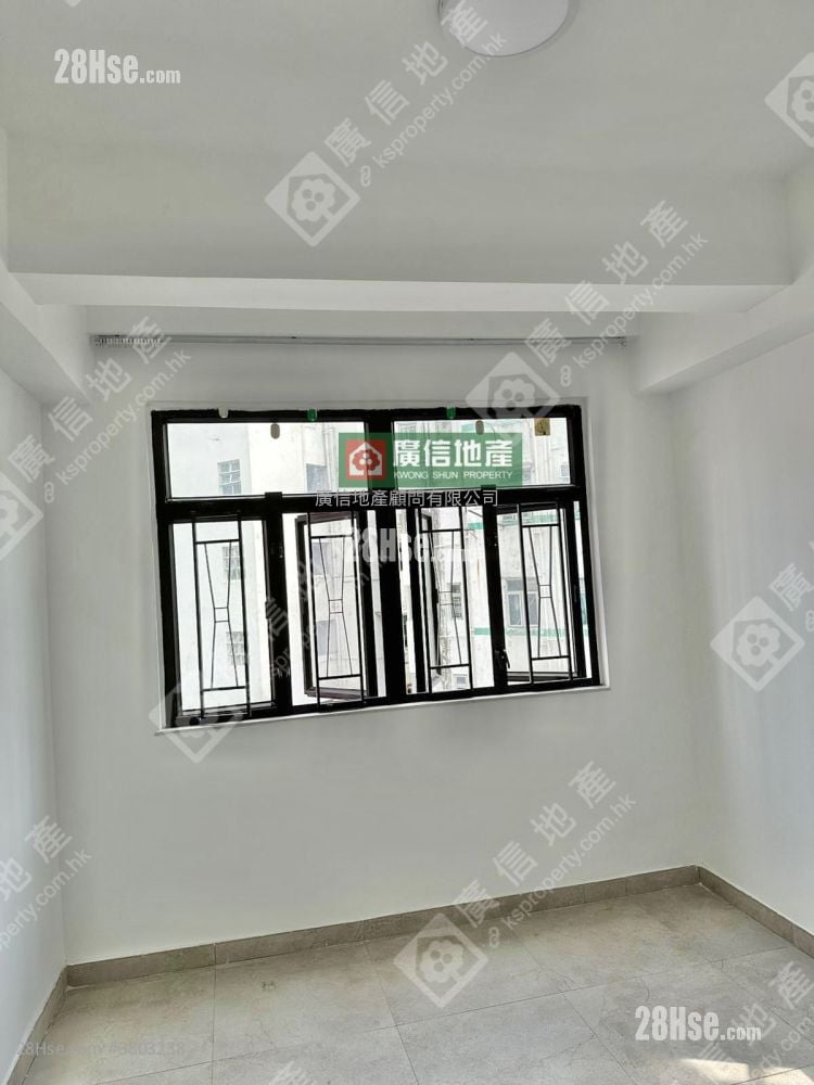 长发大厦 租盘 1 房 , 1 浴室 217 平方尺