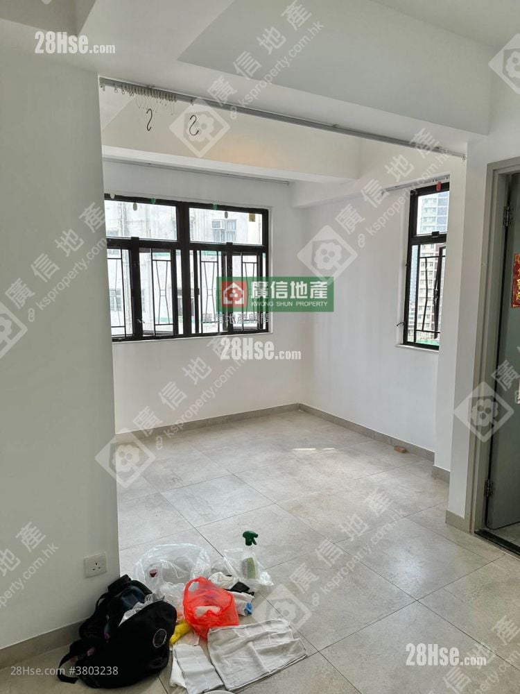 长发大厦 租盘 1 房 , 1 浴室 217 平方尺