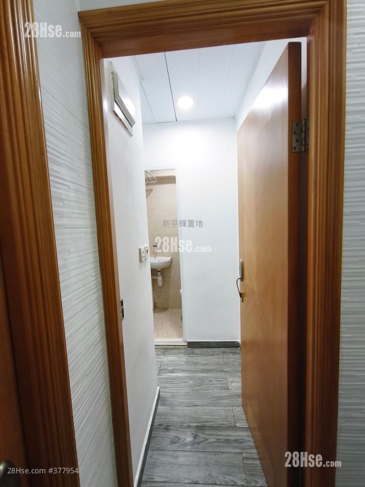 单幢楼房 租盘 开放式间隔 , 1 浴室 90 平方尺