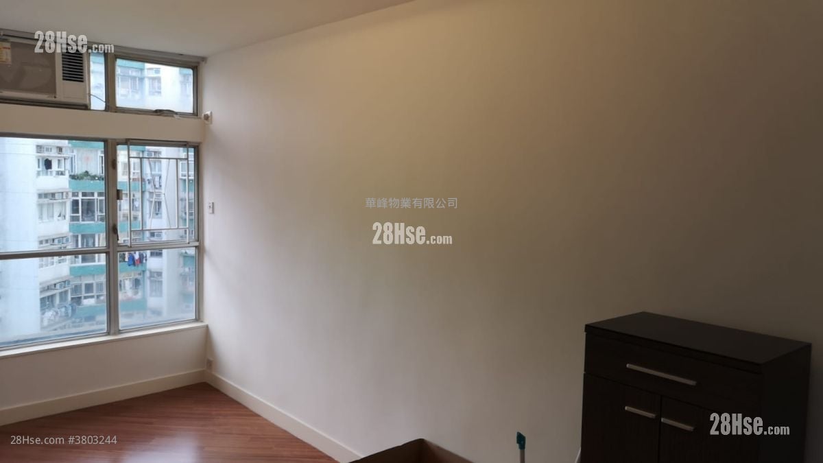 Whampoa Garden Sell 2 Bedrooms , 1 Bathroom 466 ft²