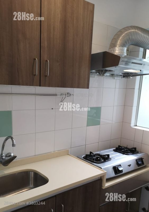 Whampoa Garden Sell 2 Bedrooms , 1 Bathroom 466 ft²