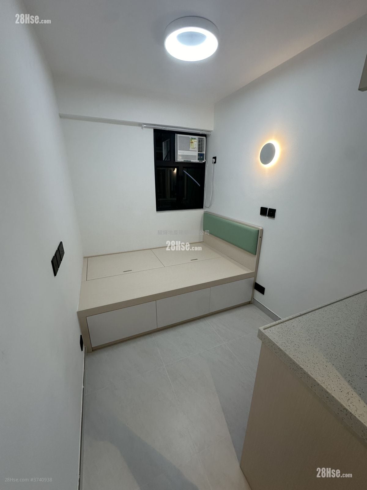 Man Wah Building Rental 1 Bedroom , 1 Bathroom 180 ft²