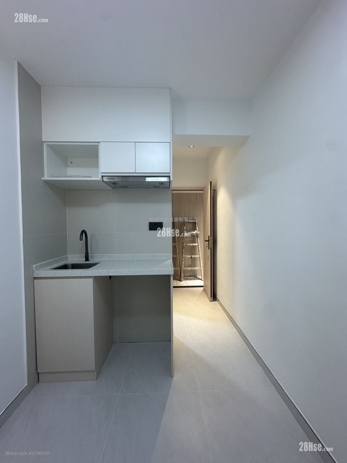 Man Wah Building Rental 1 Bedroom , 1 Bathroom 180 ft²