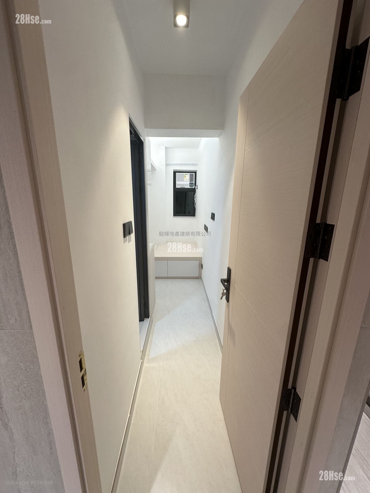 Man Wah Building Rental 1 Bedroom , 1 Bathroom 180 ft²