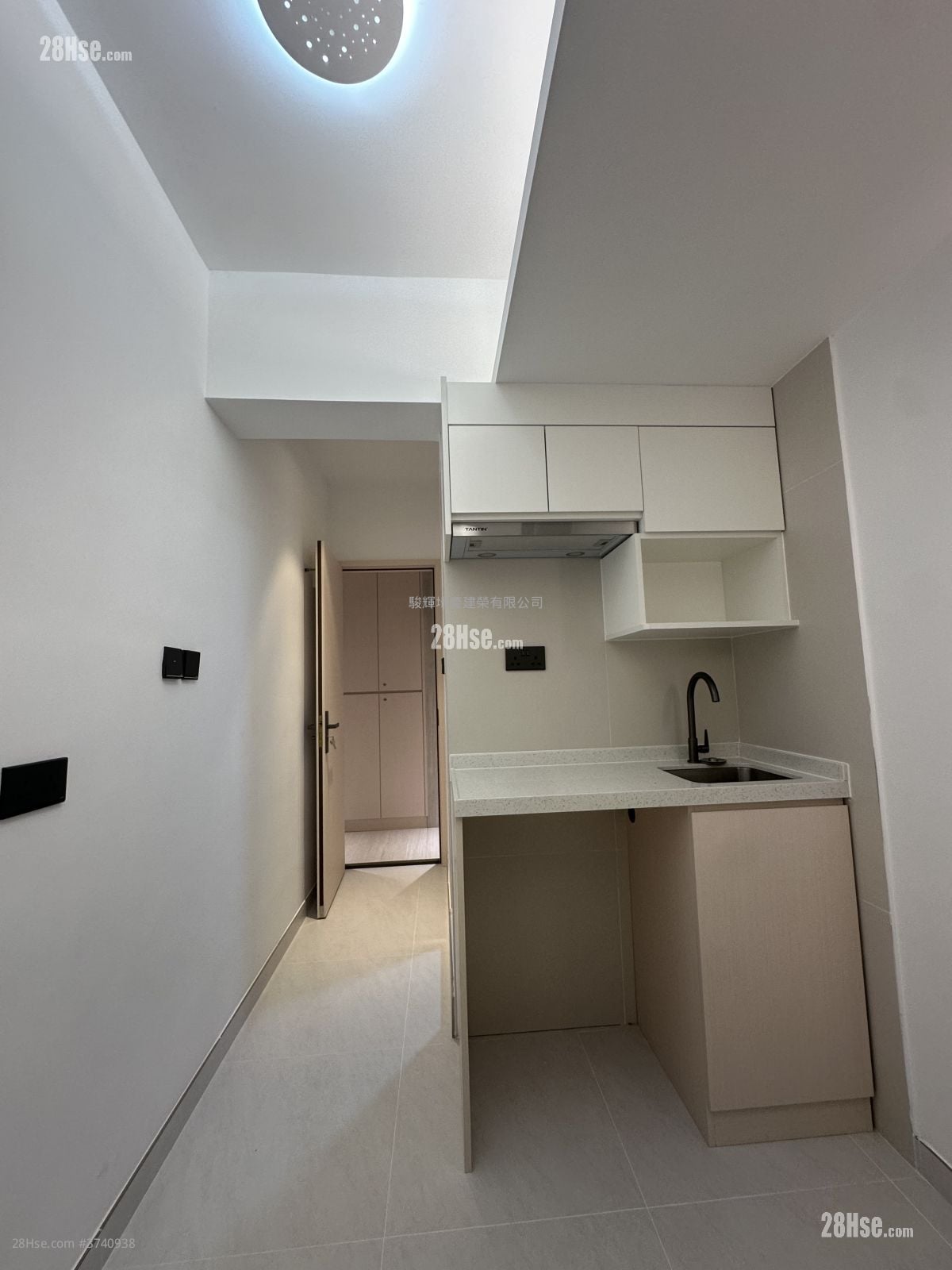 Man Wah Building Rental 1 Bedroom , 1 Bathroom 180 ft²