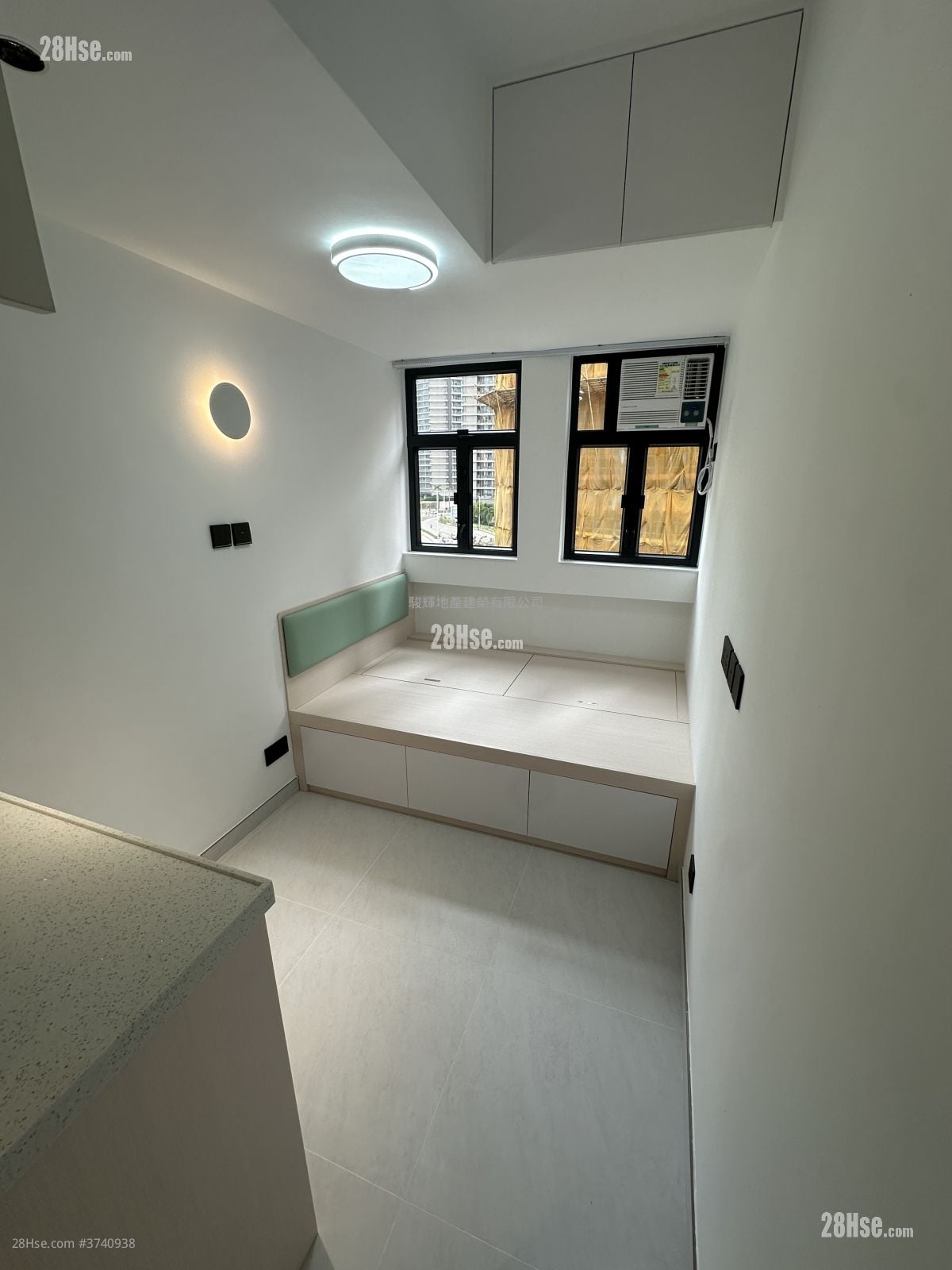 Man Wah Building Rental 1 Bedroom , 1 Bathroom 180 ft²