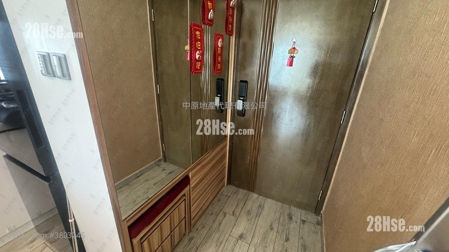 Parkview Court Sell 2 Bedrooms 478 ft²