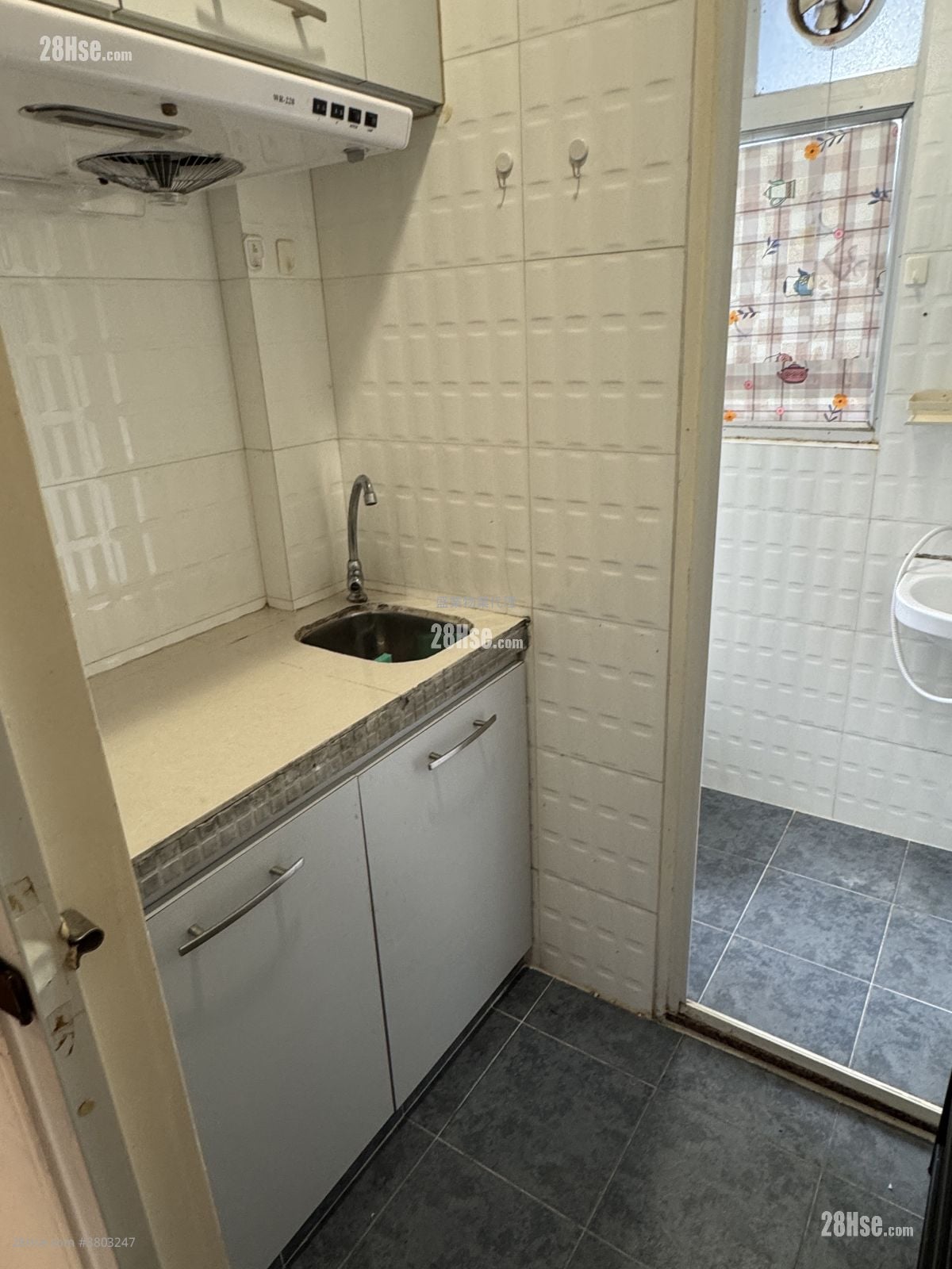 Yen Lok Building Rental Studio , 1 Bathroom 180 ft²