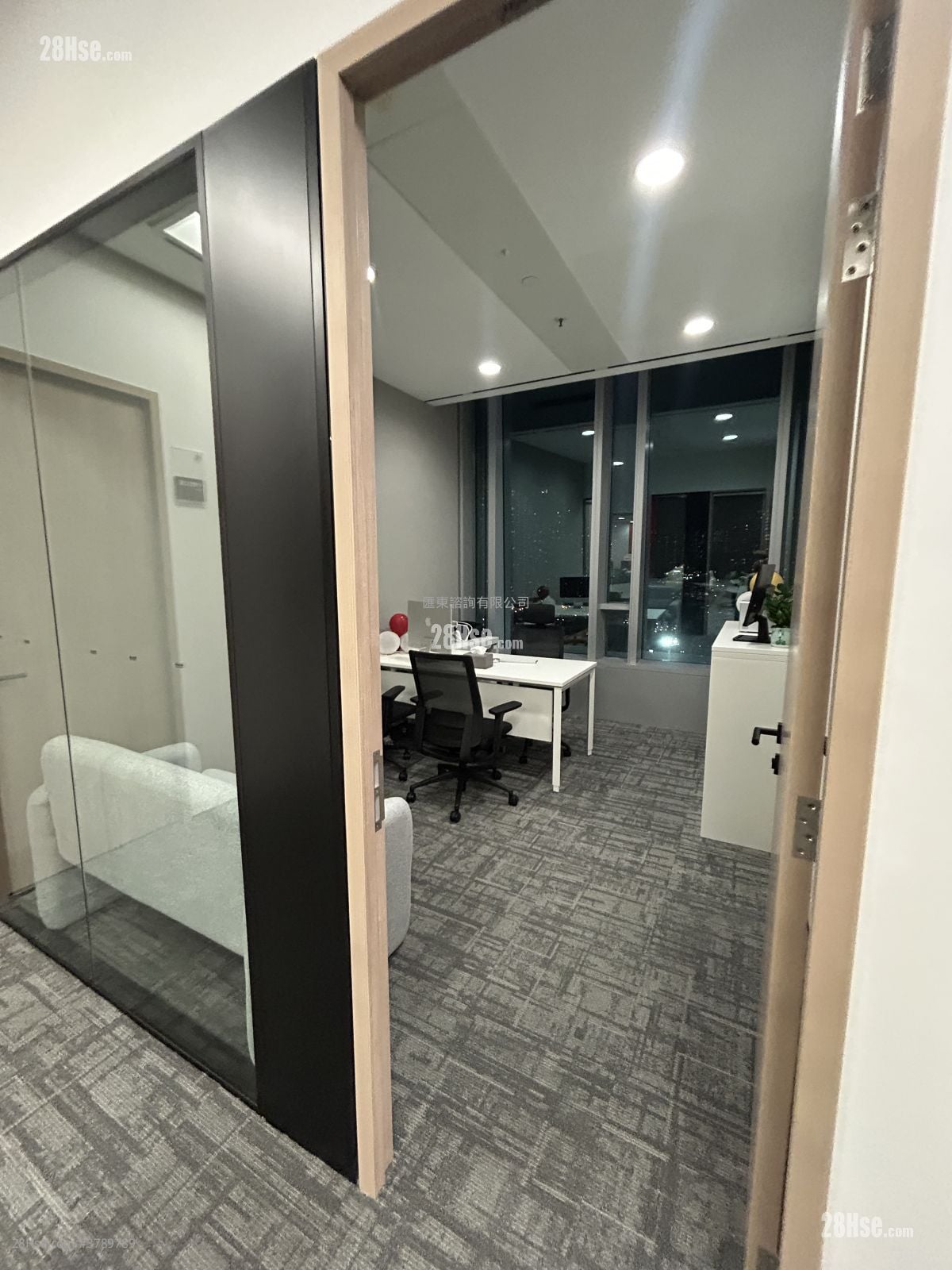 The Bay Hub Rental Studio , 2 Toilets